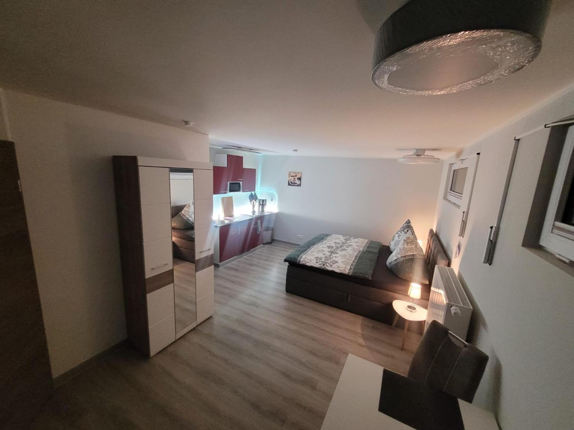 Ferienwohnung Oder Studio Dresden-Neustadt Inkl Parkplatz Mit Balkon Oder Terrasse Buitenkant foto